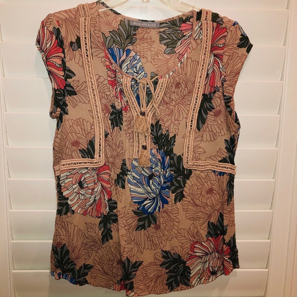 Daniel Rainn Stitch Fix Floral Blouse - Picture 2 of 4